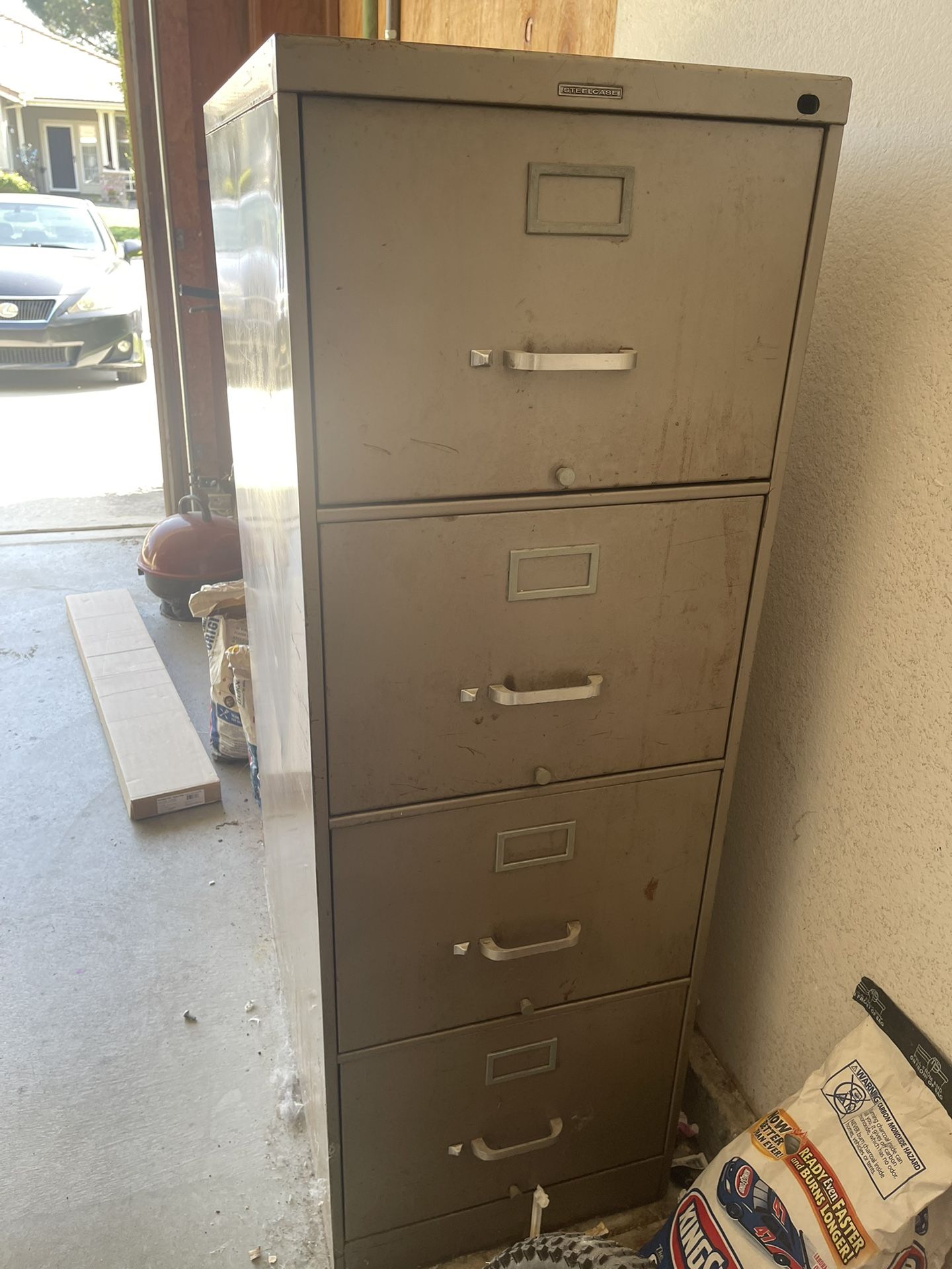 FREE FILNG CABINET