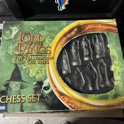 Lord of the Rings Chess Set