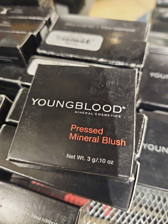 Youngblood Pressed Mineral Blush - Temptress, .10 oz (NEW)