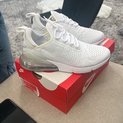 Nike Air Max 270