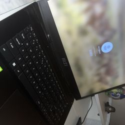 MSI Stealth GS77 12UE 17.3 i9-12900H 16GB RAM 1TB SSD GeForce RTX 3060