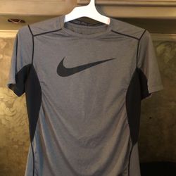 Nike Pro Combat Boys Shirt Large