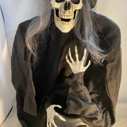 31 Inch Animated Stirring Witch Animatronic Halloween Prop Decoration