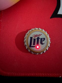 Working Beer Cap Miller Lite Pinback Button Pin Light Up Breweriana