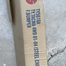 Toyota Tacoma 2001-2004 Front Bumper