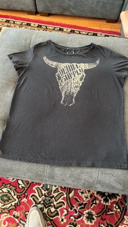XL tee shirt