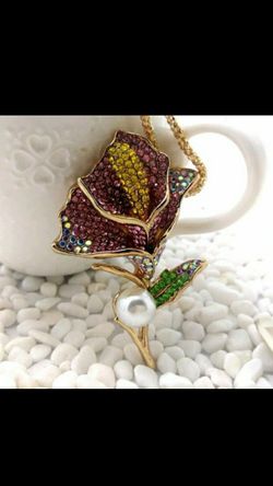 Beautiful! Betsey Johnson Crystal Flower Charm w/Free Chain