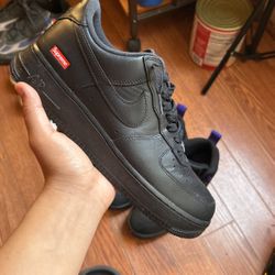 Supreme Air Force 1 Size 9