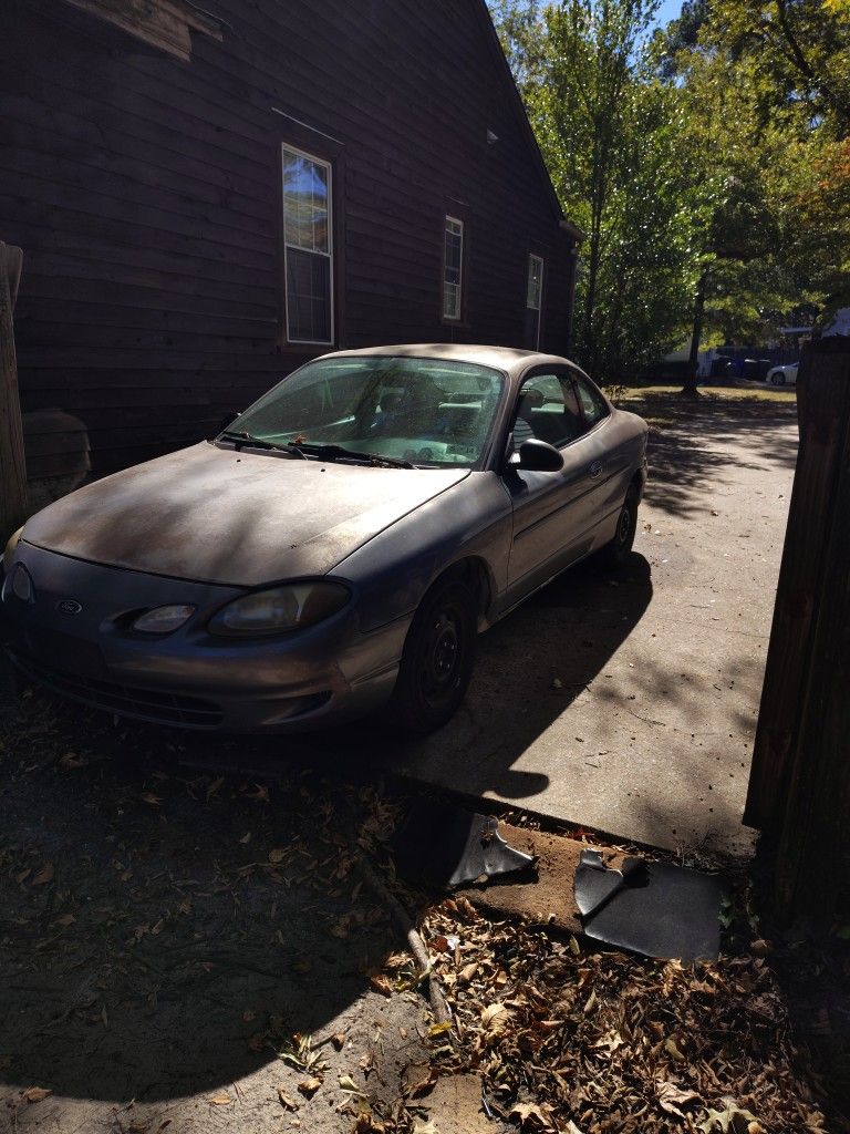 Parts Or Derby Car 1999 Ford Zx2 5spd