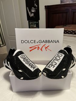 New! European Sizes 39-40 Available and Sizes 9.5-11 Men’s 