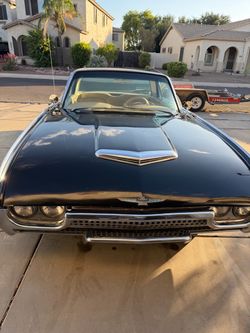 1962 Ford Thunderbird