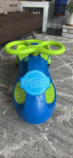 Huffy Ride on car for toddlers