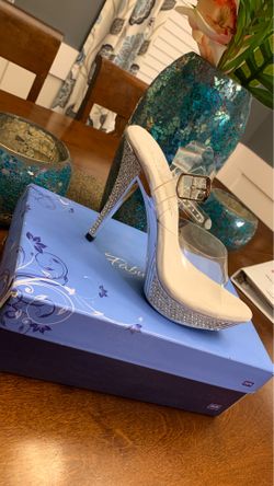 Bikini competition heels size 7