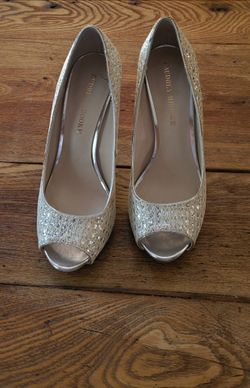 AUDREY BROOKES sequin silver gold women's heels size 8