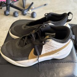 Nike Size 4