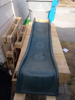 Free Kids slide see pictures  as is