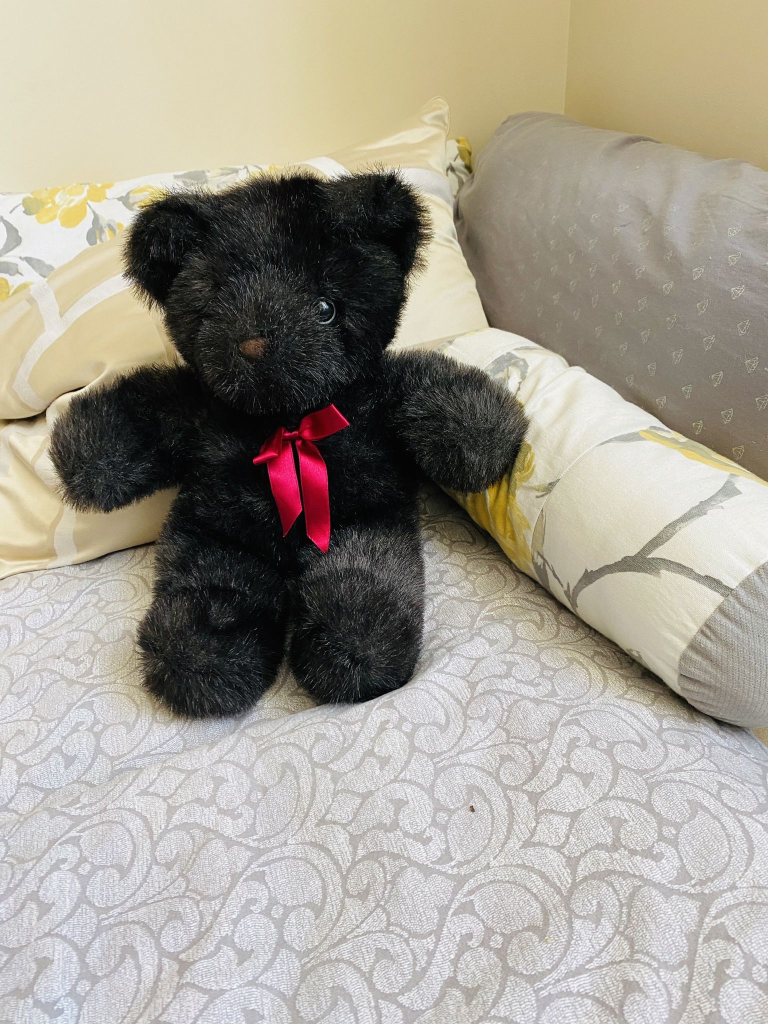 Great Valentine’s Day Gift! Lovely Teddy Bear. Black with red bow. Soft. Pleasure to touch. Can be a great companion for a child and for an adult.
