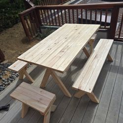 Picnic Table 