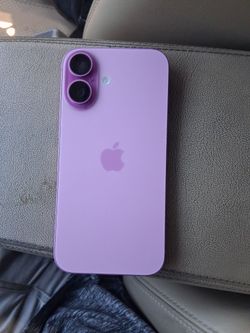 IPhone 17 phone needs to be reset right https://offerup.com/redirect/?o=bm93Lkl0's disabled