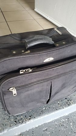 Samsonite travel bag