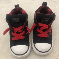 Size 8 Toddler Converse 