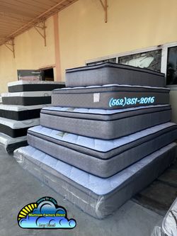 Eastern king memory foam mattress and Boxspring bed set Colchon y tambor