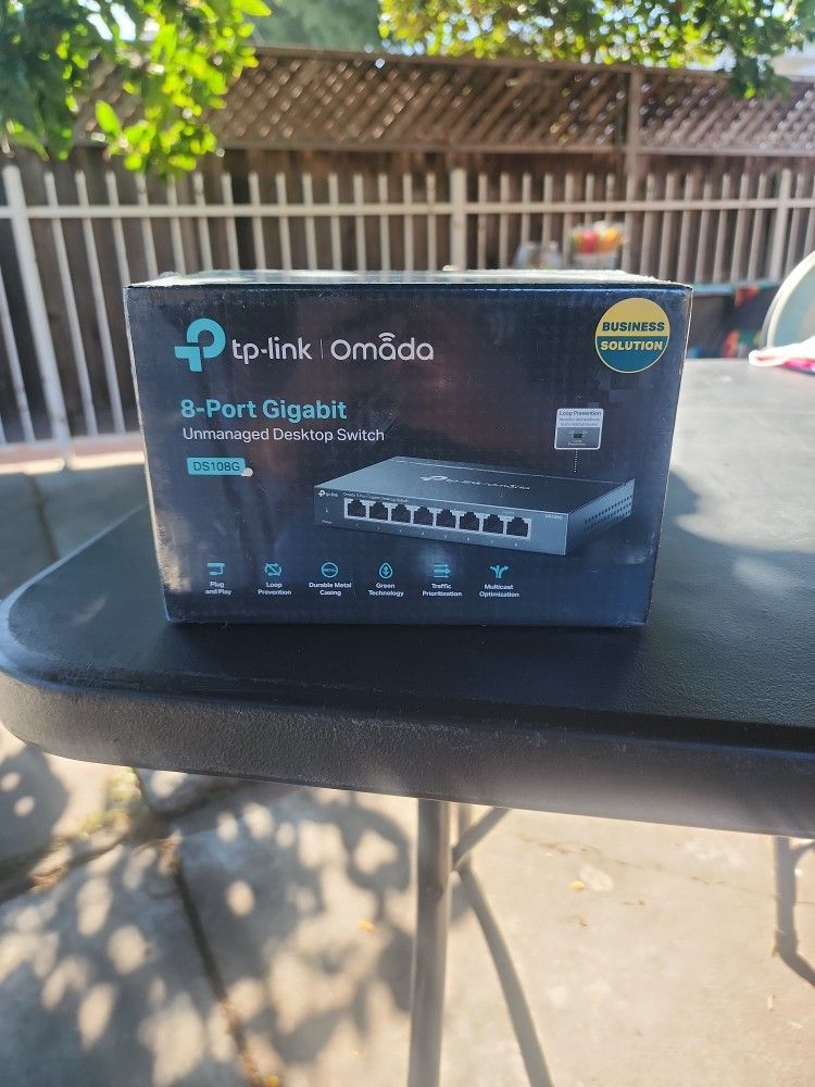 TP-Link 8-Port Gigabit Desktop Switch Network Expansion