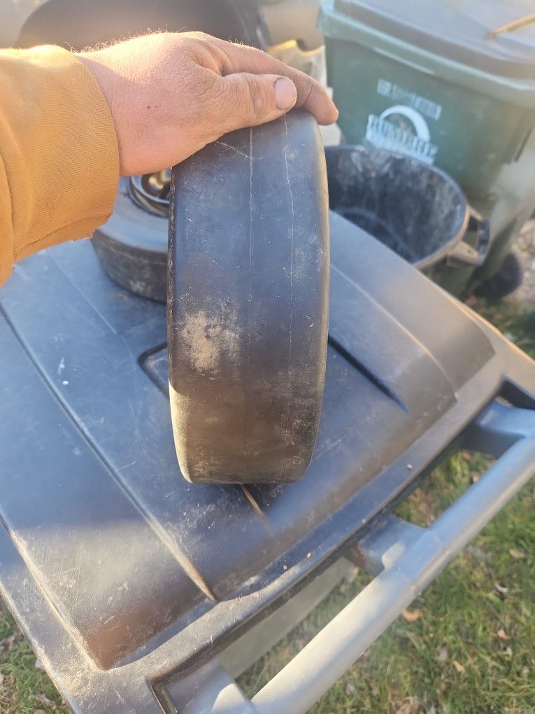 Mower Tirs