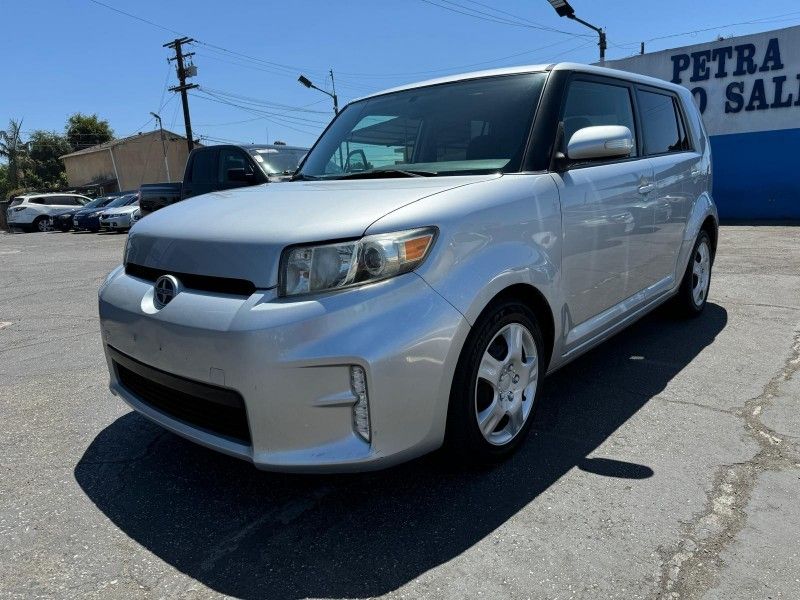 2014 Scion xB 5 DOOR Wagon 4DR