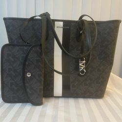 Mk Tote Purse With Wristlet
