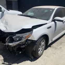 2017 Kia Óptima Parts Only 