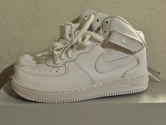 Nike size 2.5