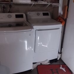 LG Washer And Dryer 