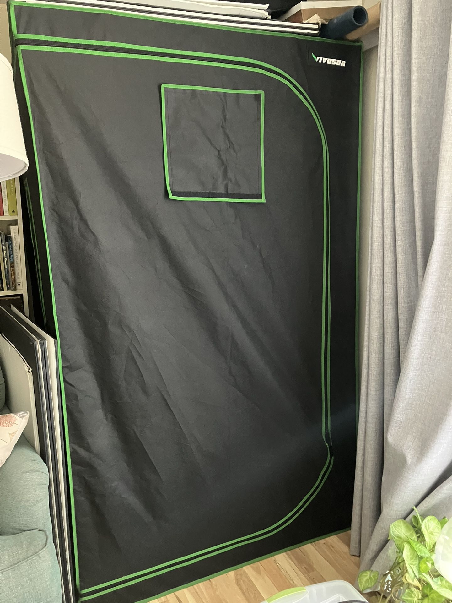 Vivosun Grow Tent 4’x4’x80”