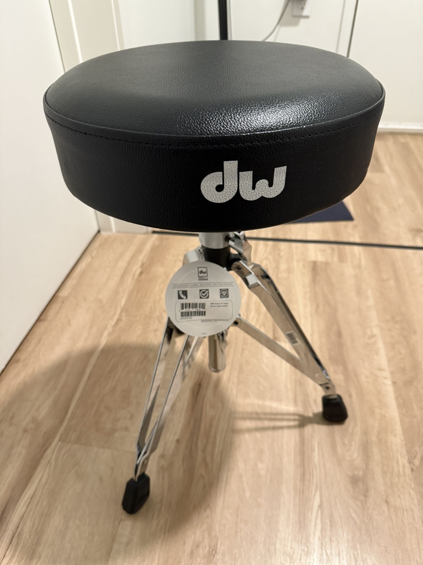 DW 5000 series 13" tripod drum throne