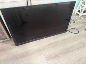 Samsung TV and Mount
