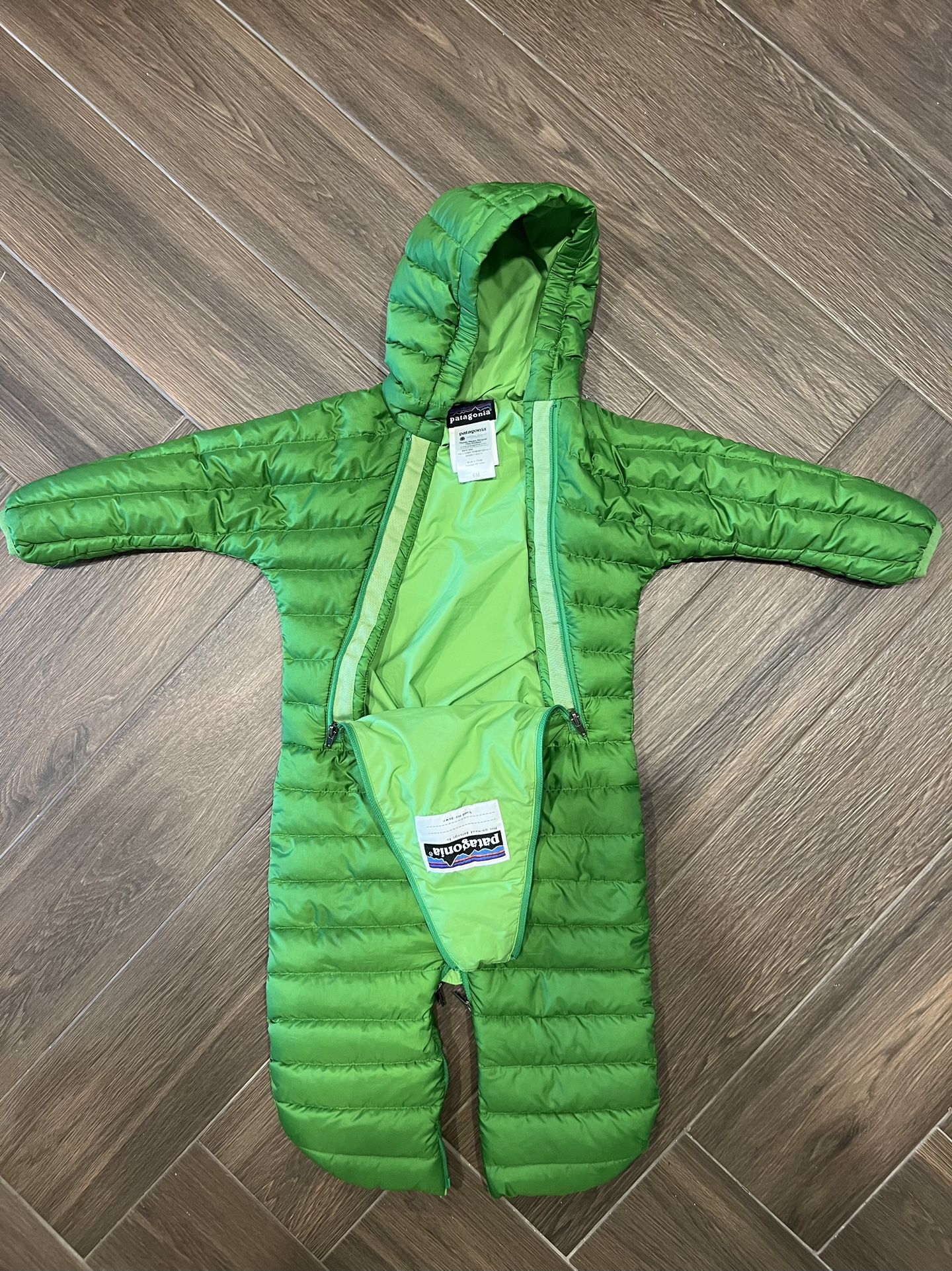 Patagonia Infant Snow Suit (Size: 6 Month)
