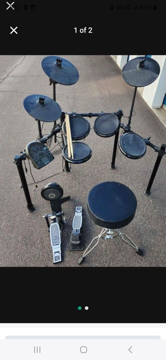 Electronic Drum Set With Chair