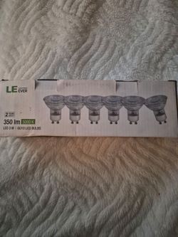 LE GU10 led light bulbs, new in box, 6 bulbs