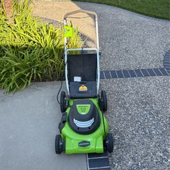 Greenworks 25022 Corded Lawn Mower