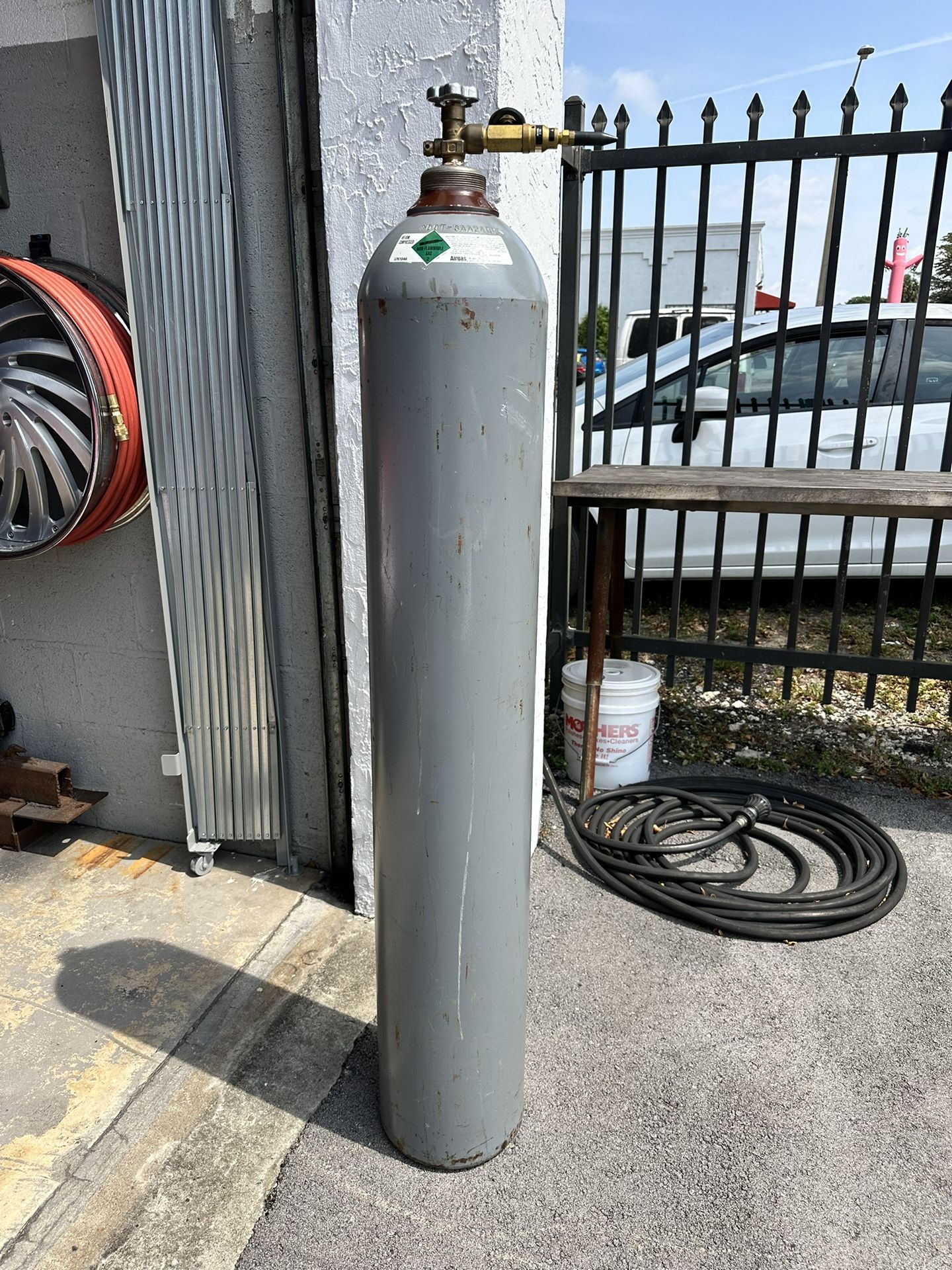 HELIUM TANK CYLINDER & VALVE X LARGE SIZE