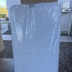 New in Box - Sealy Baby Firm Rest Antibacterial Breathable Crib Mattress