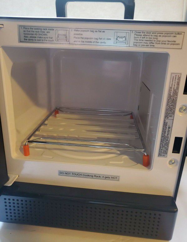 iWavecube IW600 600-Watt Personal Desktop Microwave Oven