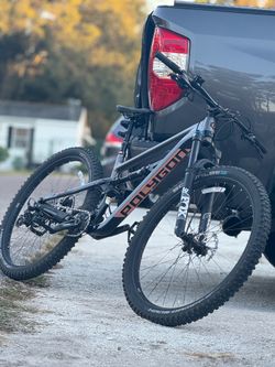 2024 Polygon Siskiu T8 Full Suspension Mountain Bike
