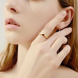 High-end personality diamond ring European and American niche fashion hand jewelry couple ring