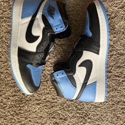 Jordan 1 UNC toe Size 9 Men’s
