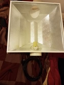 Grow light hood