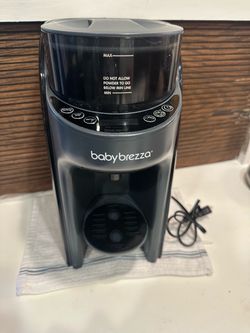 Baby Brezza Formula Pro Baby Bottle Maker