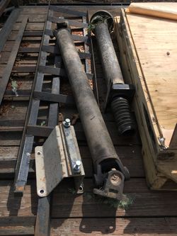 Dodge 2500 rear driveline