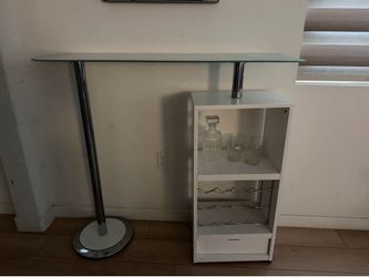 Glass bar